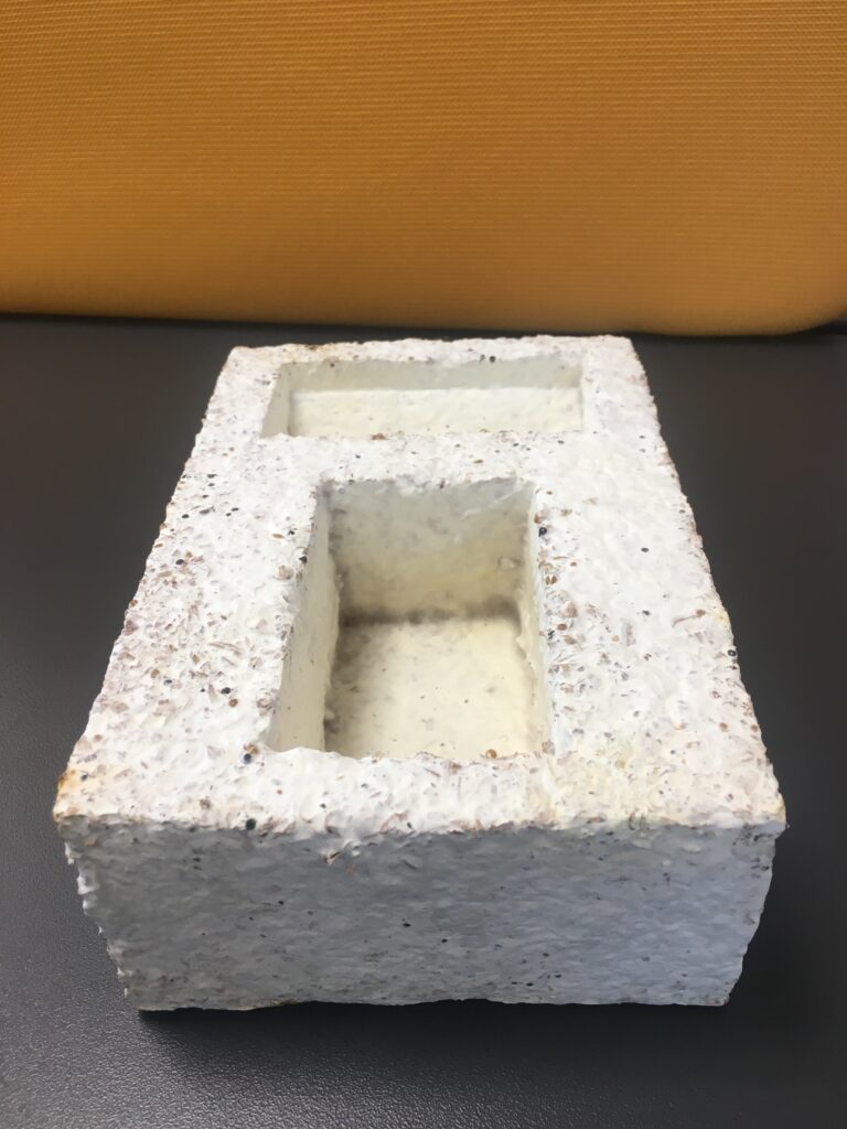 Fabrication sur mesure — objet en mycélium, Fungimaker