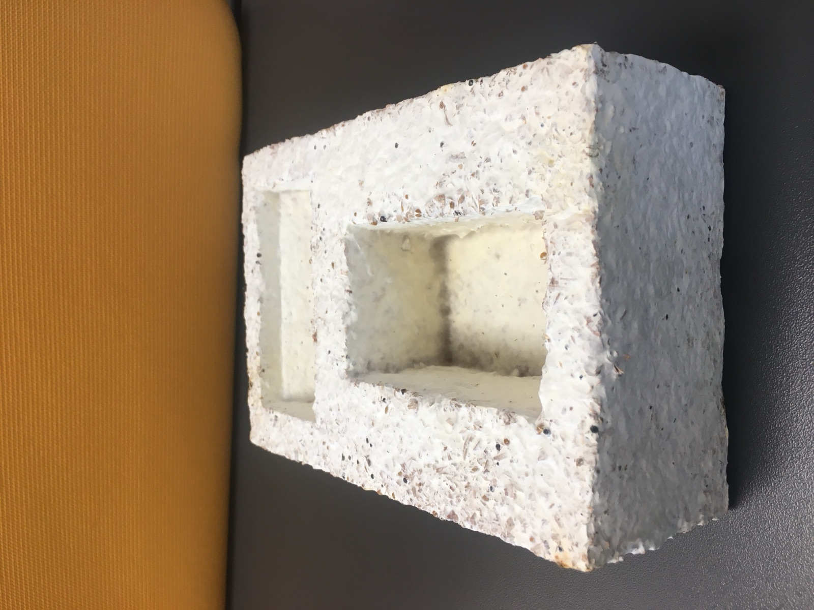 Réalisations — objet en mycélium, Fungimaker